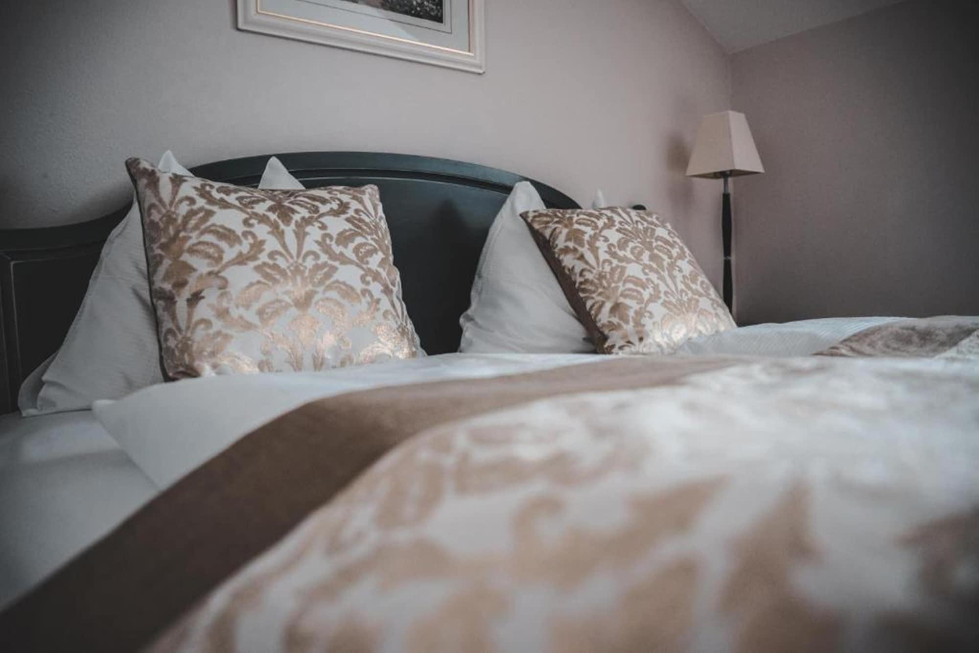 Cella Central Historic Boutique Hotel Zell am See Luaran gambar