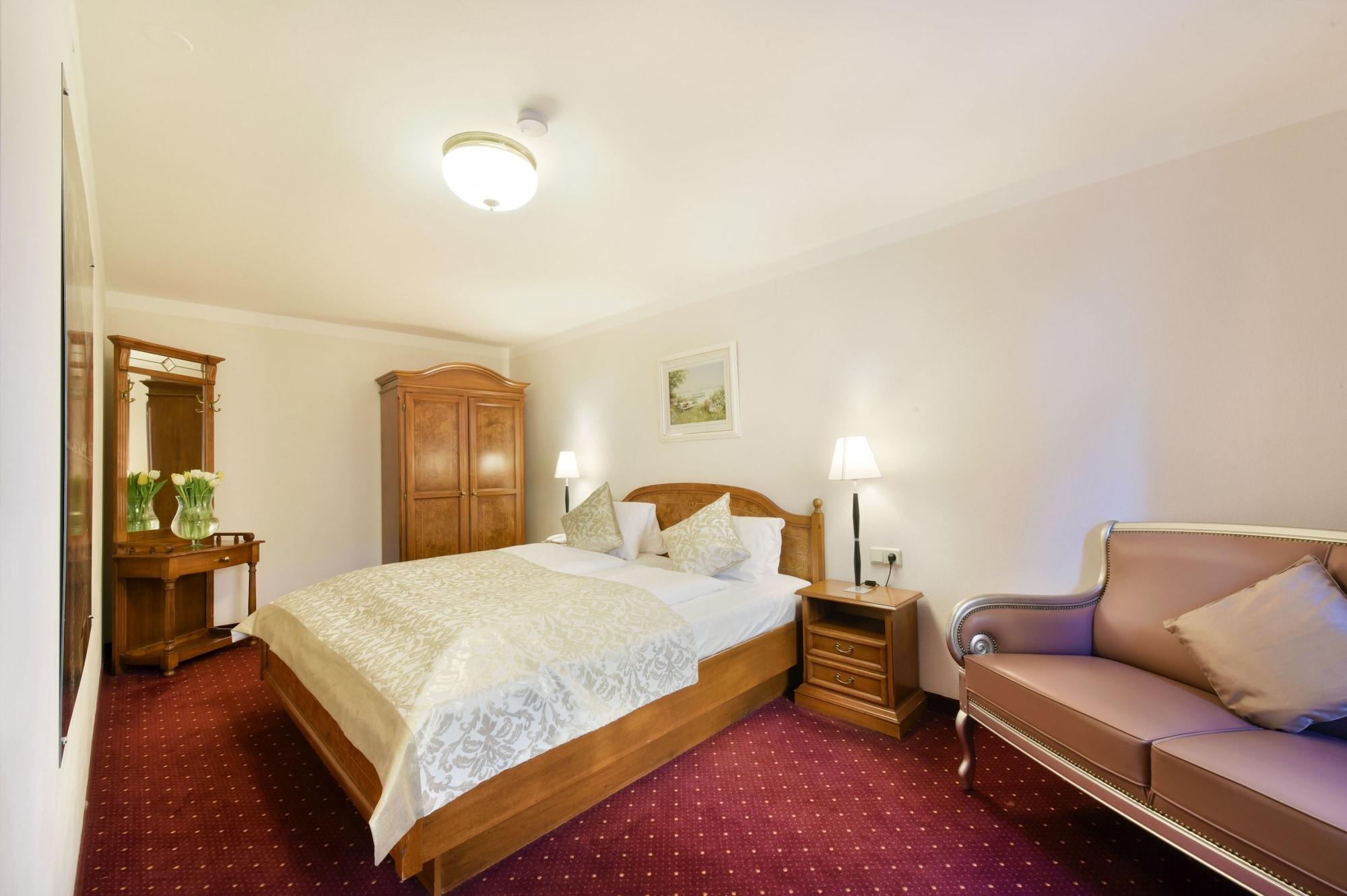 Cella Central Historic Boutique Hotel Zell am See Luaran gambar