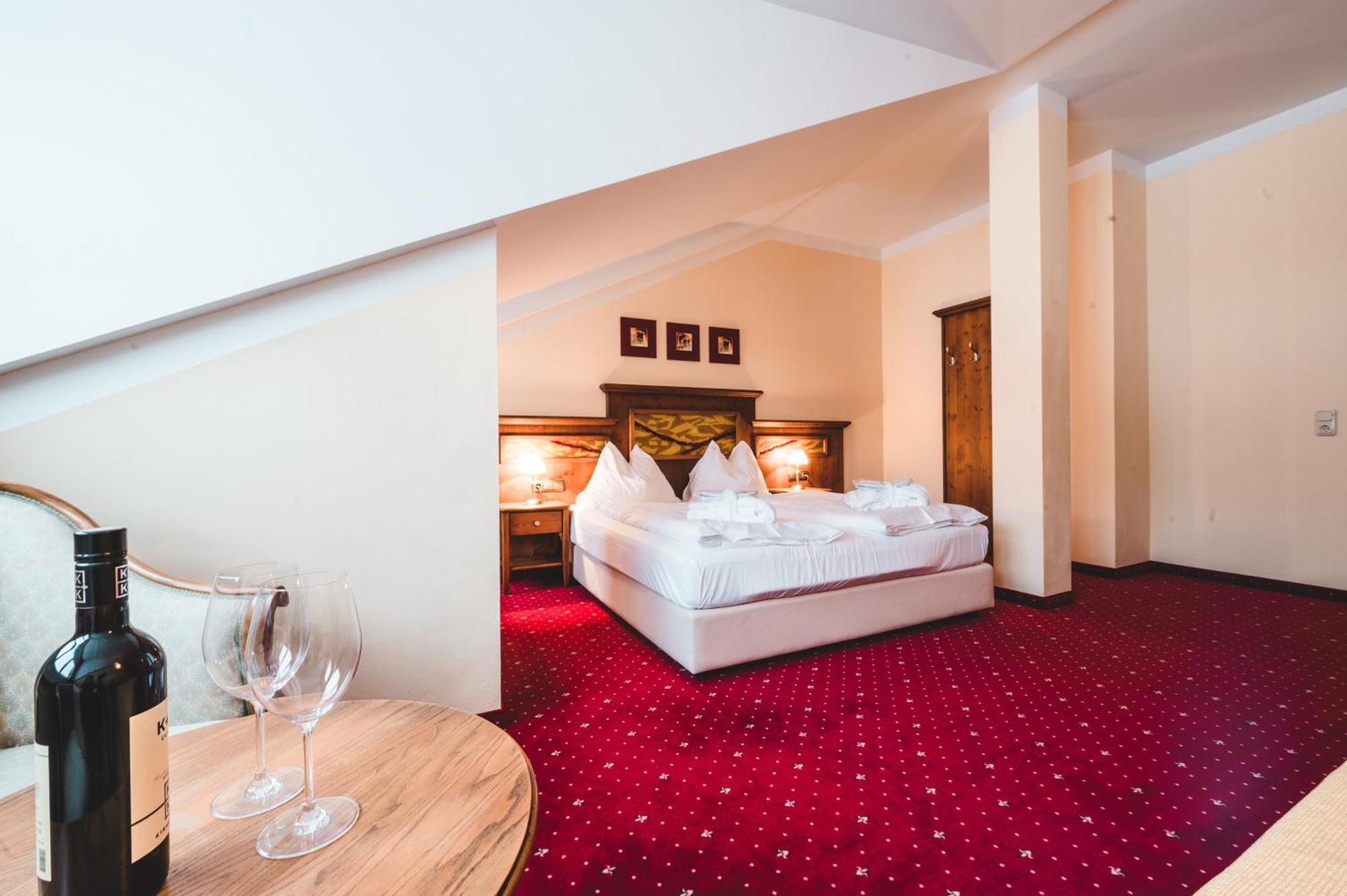 Cella Central Historic Boutique Hotel Zell am See Luaran gambar