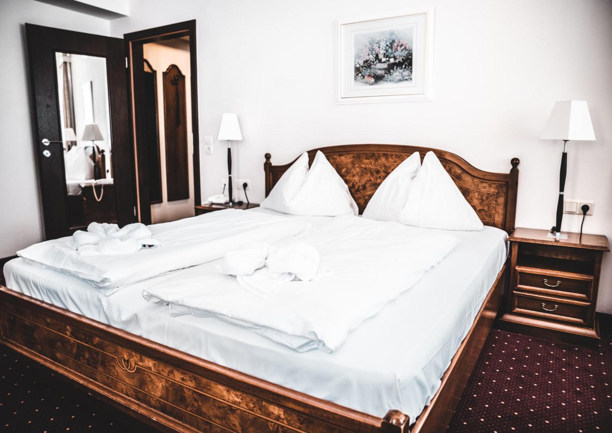 Cella Central Historic Boutique Hotel Zell am See Luaran gambar