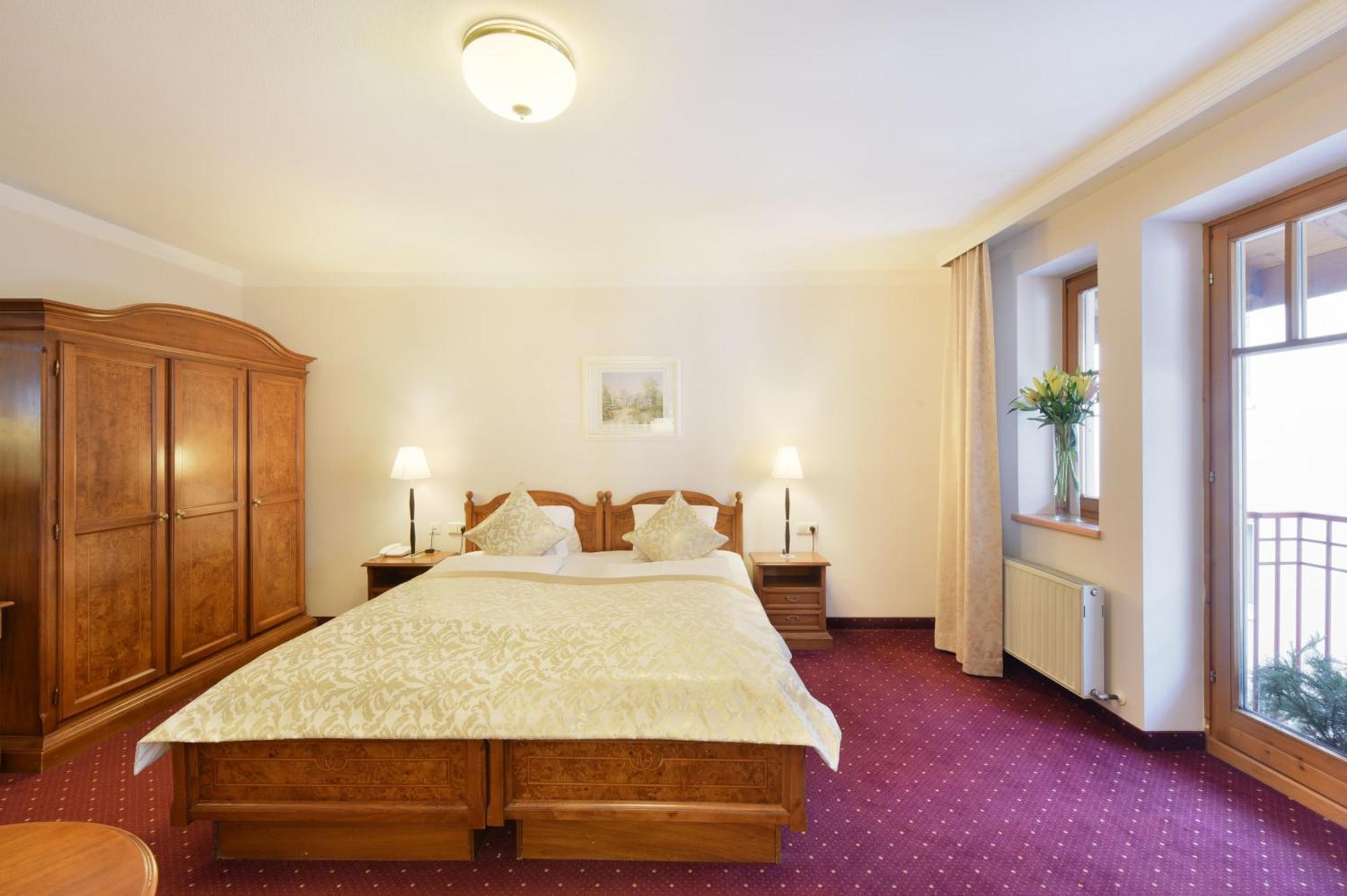 Cella Central Historic Boutique Hotel Zell am See Luaran gambar
