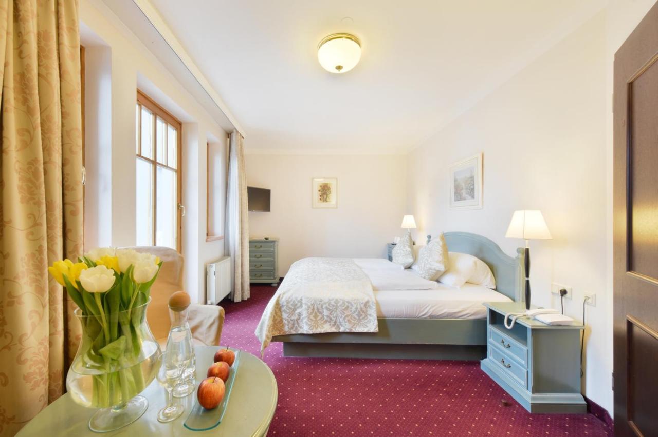 Cella Central Historic Boutique Hotel Zell am See Luaran gambar